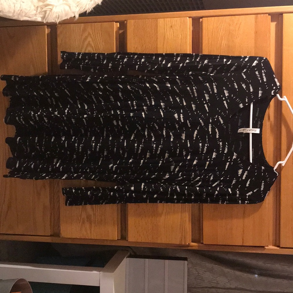 Black and white rvca dress